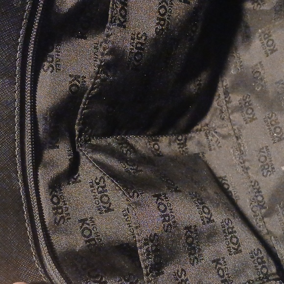 Authentic Michael Kors Black East West Jetset Collection Travel Tote 38S6XTCT3L - Picture 7 of 16